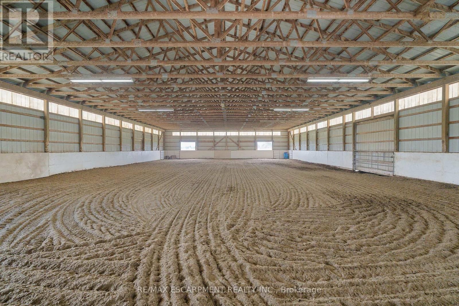 2223 HALL ROAD Image 35