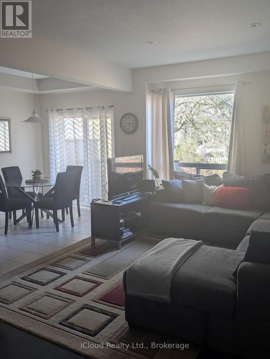 6 - 170 PALACE BEACH TRAIL Image 2