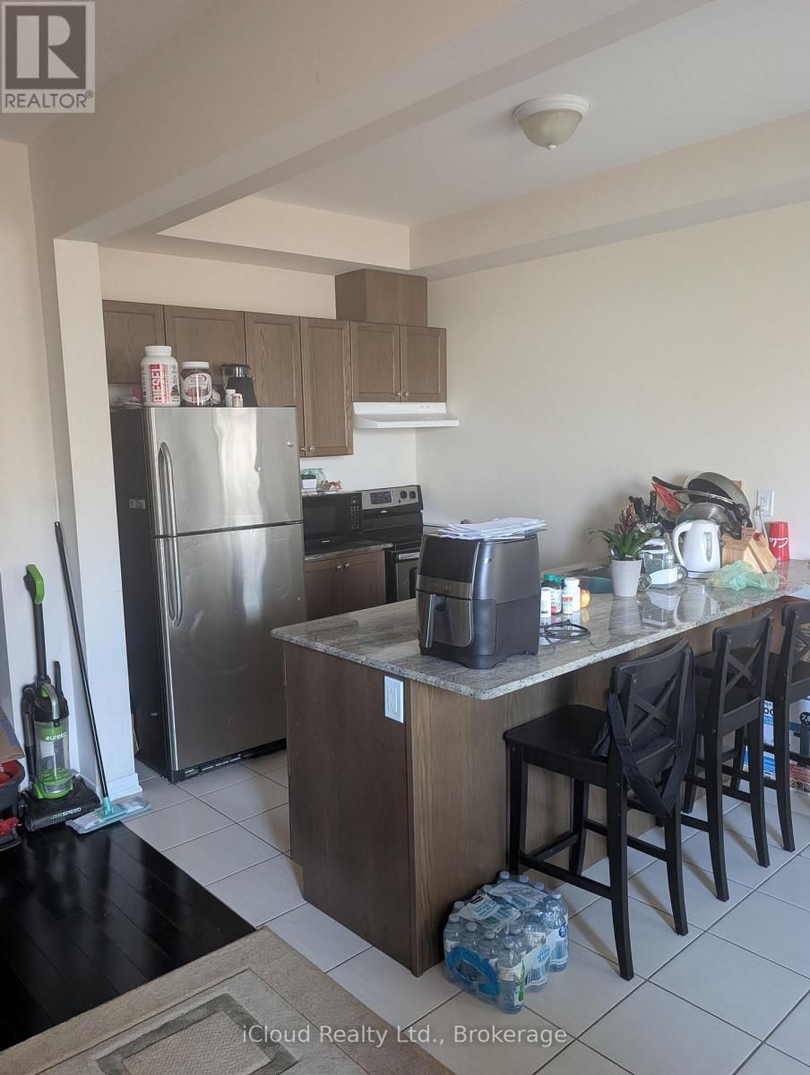 6 - 170 PALACE BEACH TRAIL Image 3