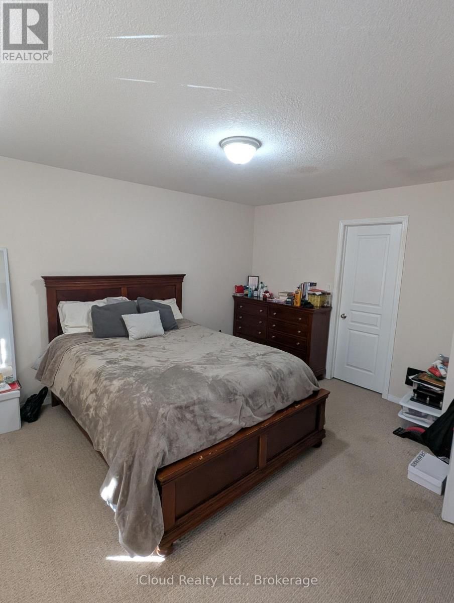 6 - 170 PALACE BEACH TRAIL Image 6