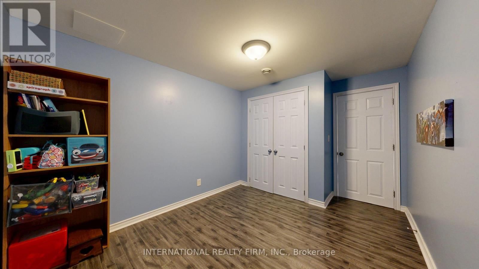 438 STIRLING WAY Image 19