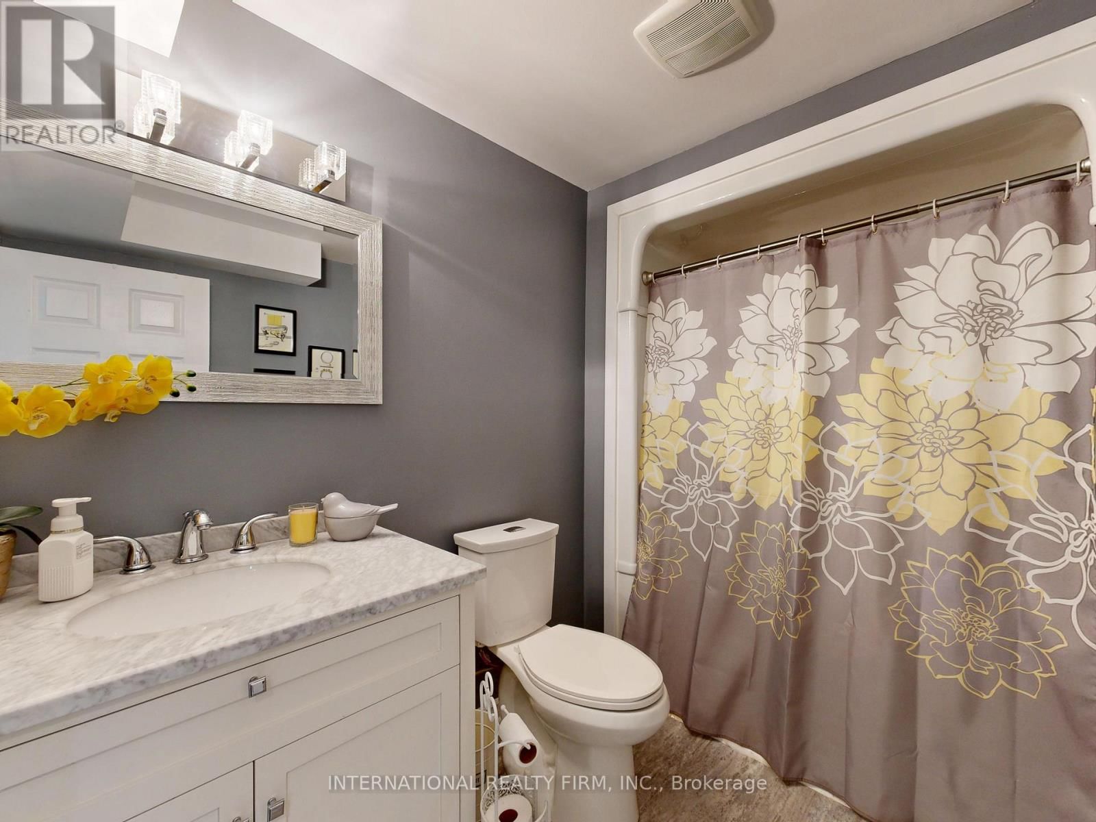 438 STIRLING WAY Image 23