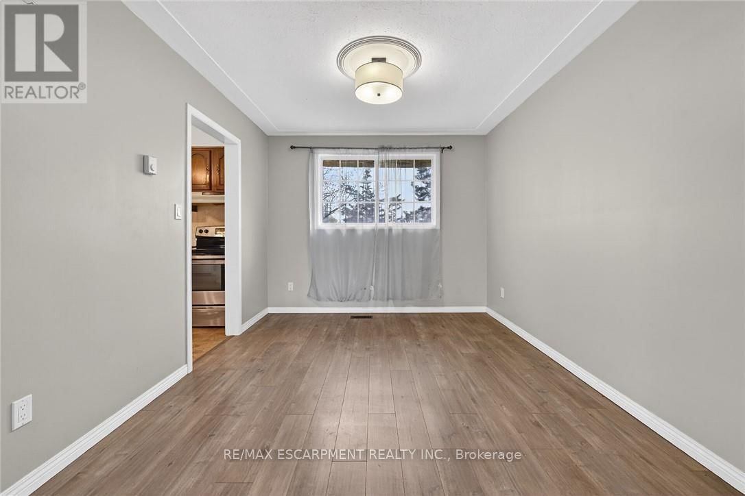 31 KILLINS STREET Image 13