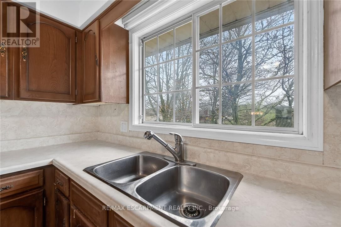 31 KILLINS STREET Image 18