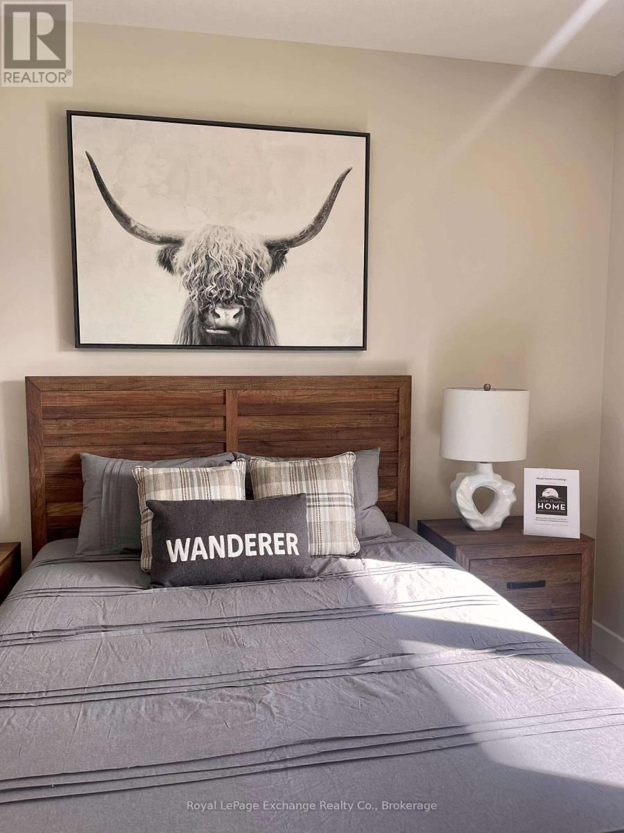 8 MERCEDES CRESCENT NORTH Image 13