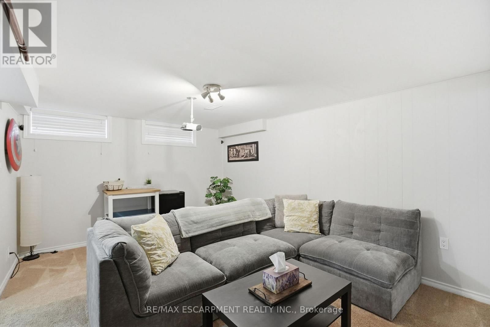 7 - 914 MOHAWK ROAD Image 28