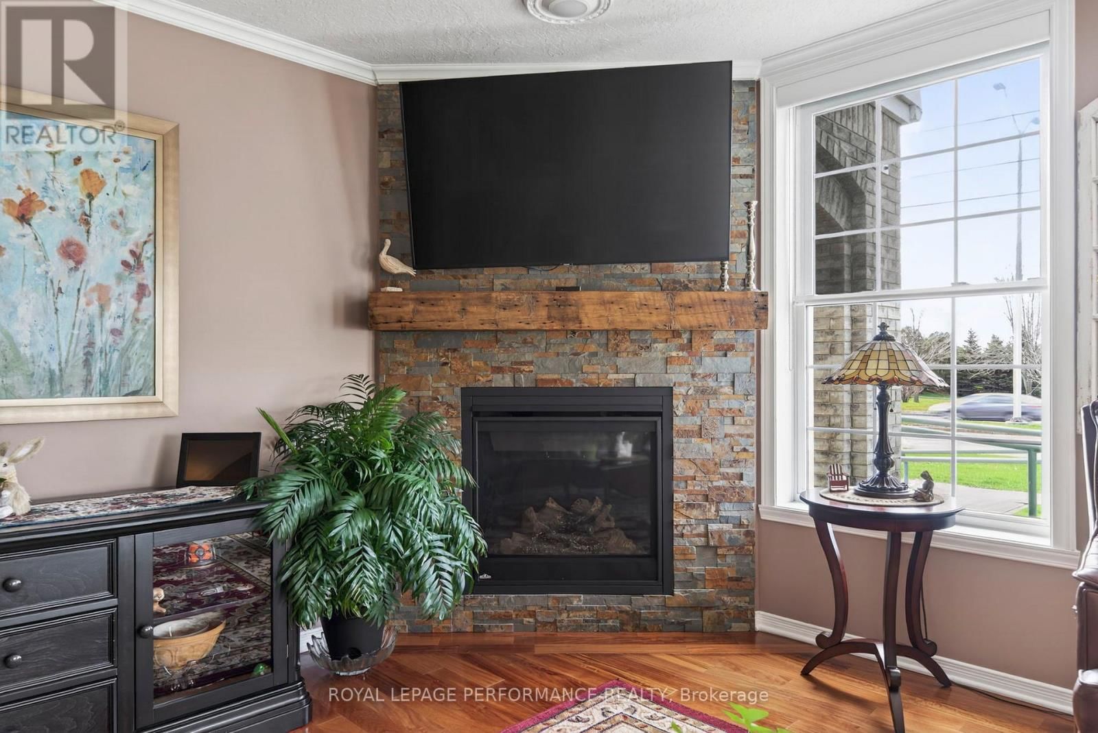 102 - 311 WATER STREET WEST Image 12