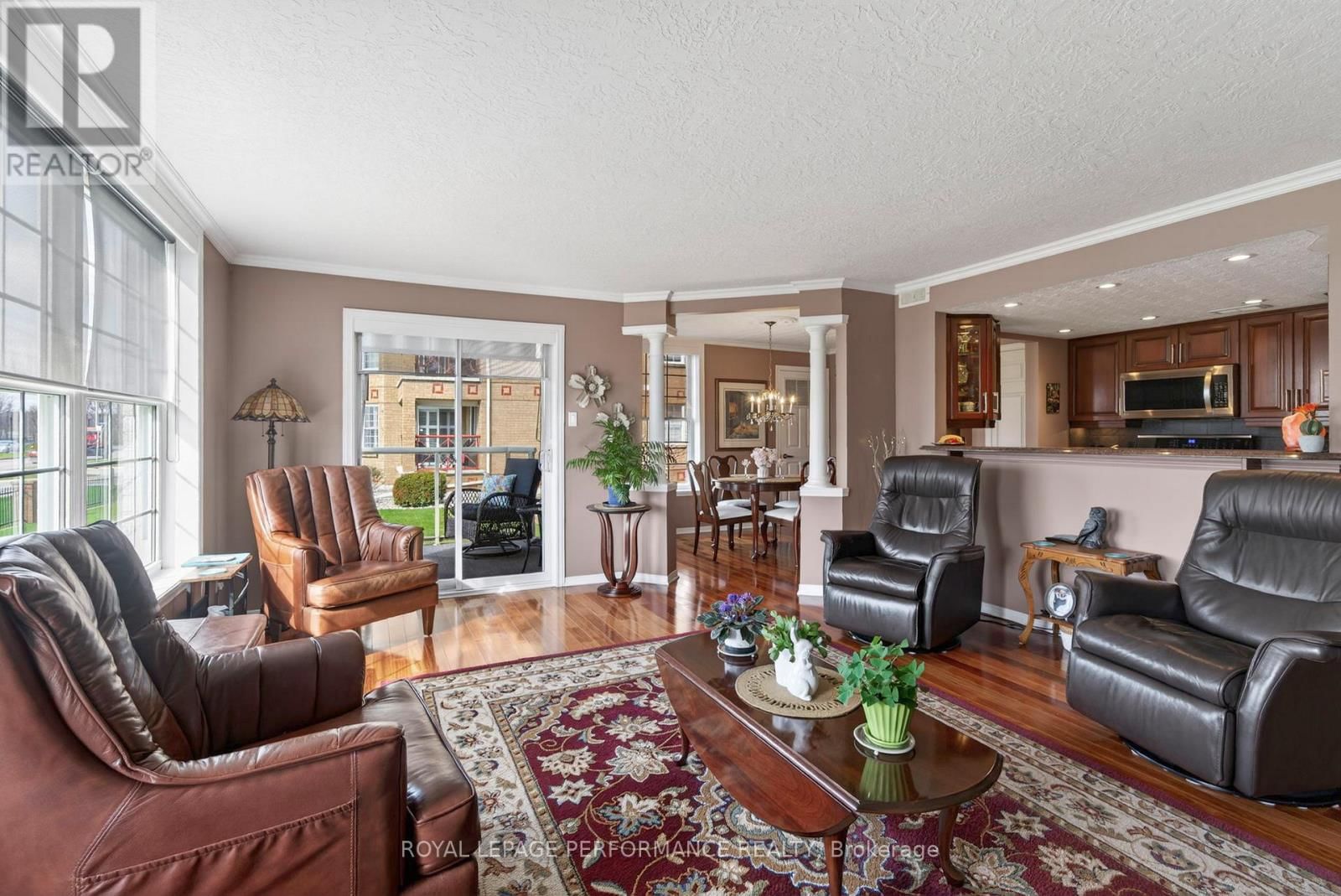 102 - 311 WATER STREET WEST Image 13