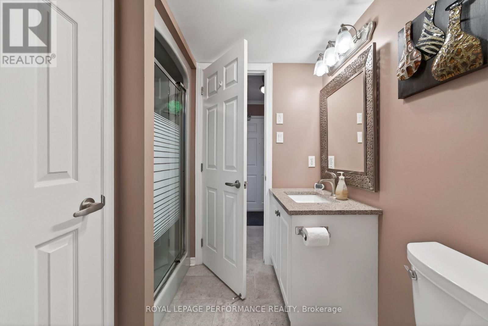 102 - 311 WATER STREET WEST Image 23