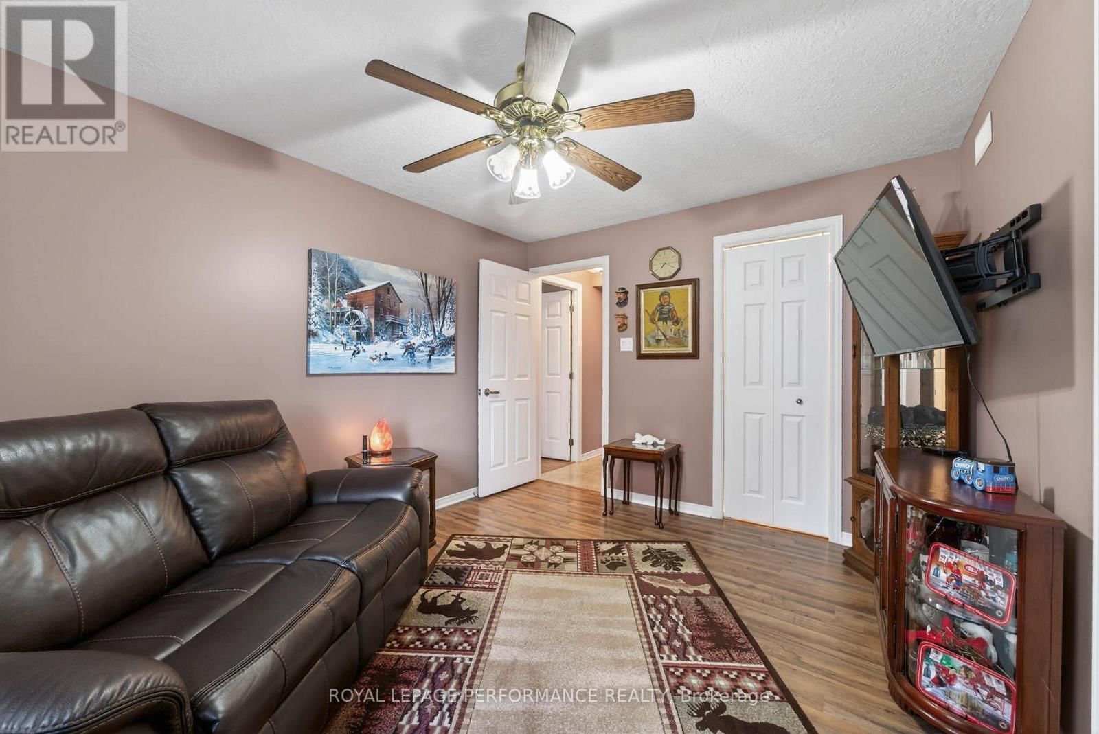 102 - 311 WATER STREET WEST Image 25