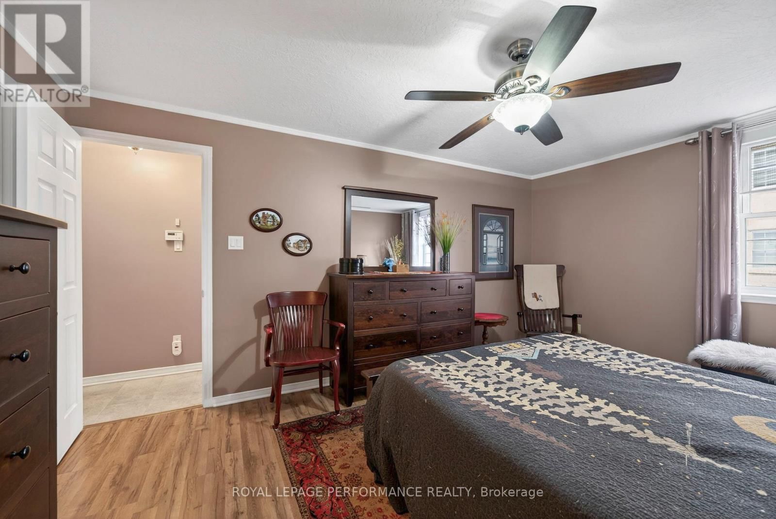 102 - 311 WATER STREET WEST Image 27