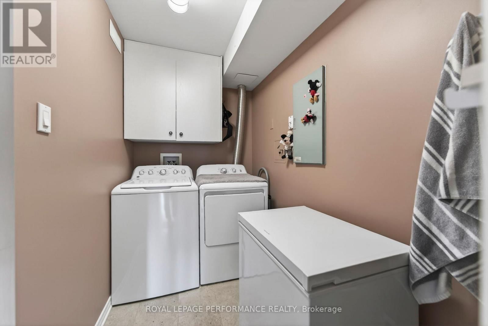 102 - 311 WATER STREET WEST Image 30