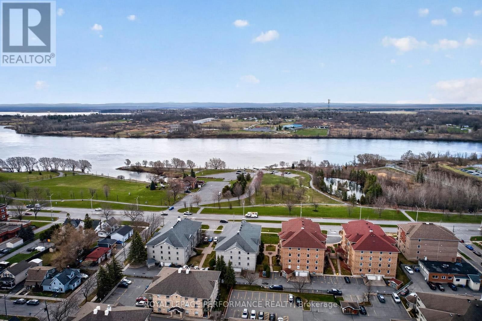 102 - 311 WATER STREET WEST Image 36