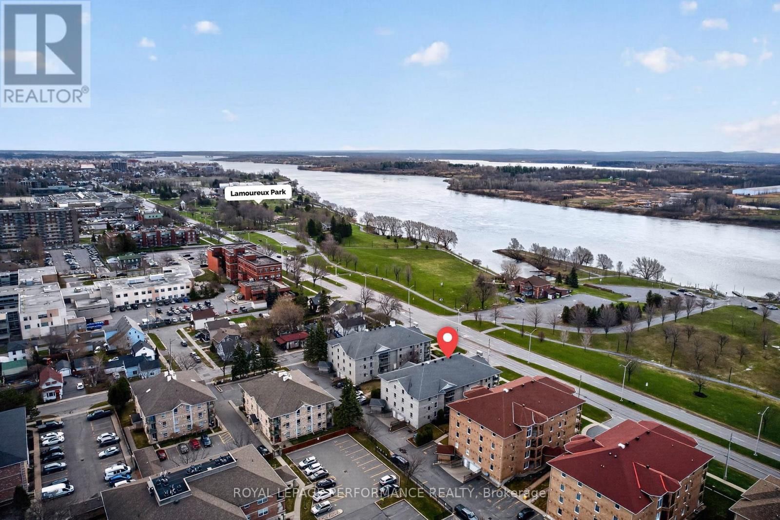 102 - 311 WATER STREET WEST Image 37