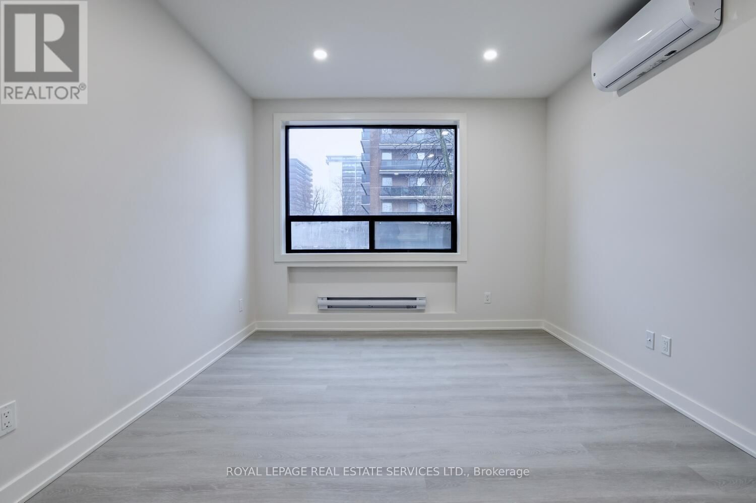 303 - 20 DUKE STREET Image 23