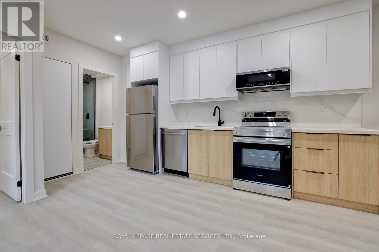 303 - 20 DUKE STREET Image 25