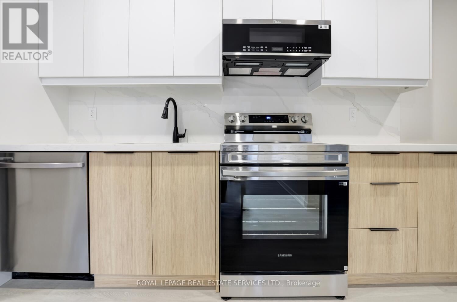 303 - 20 DUKE STREET Image 29