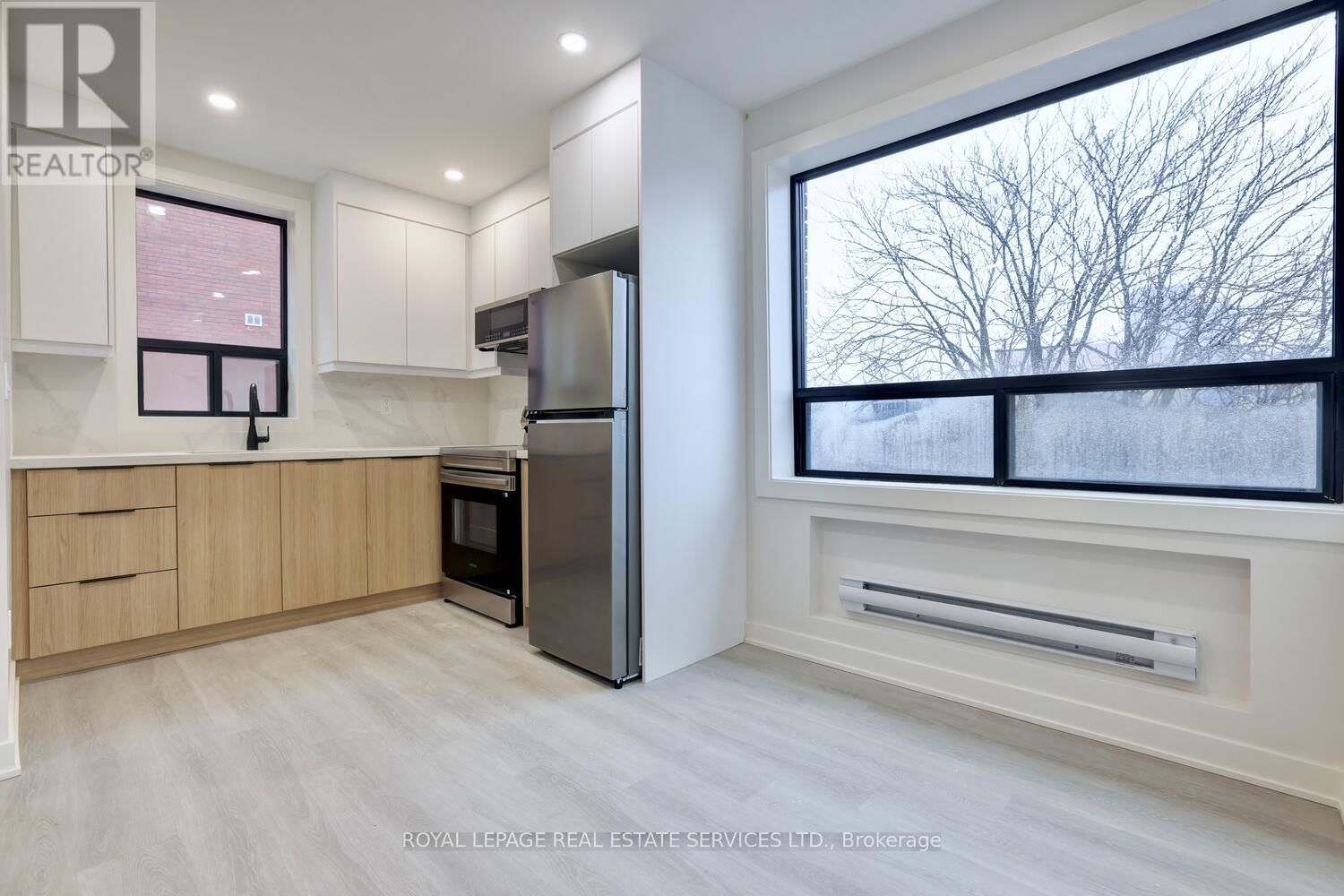 305 - 20 DUKE STREET Image 12