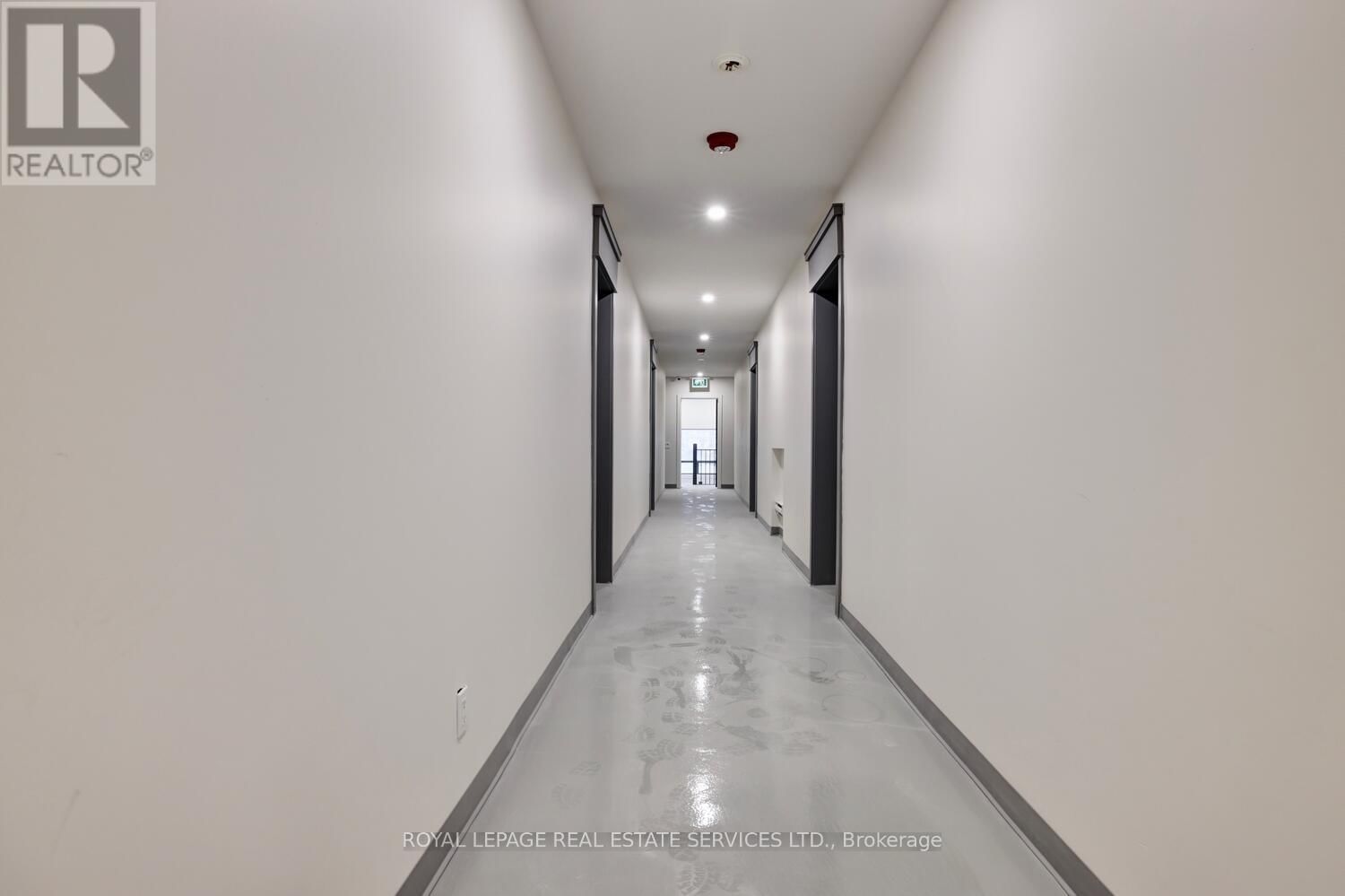 305 - 20 DUKE STREET Image 13