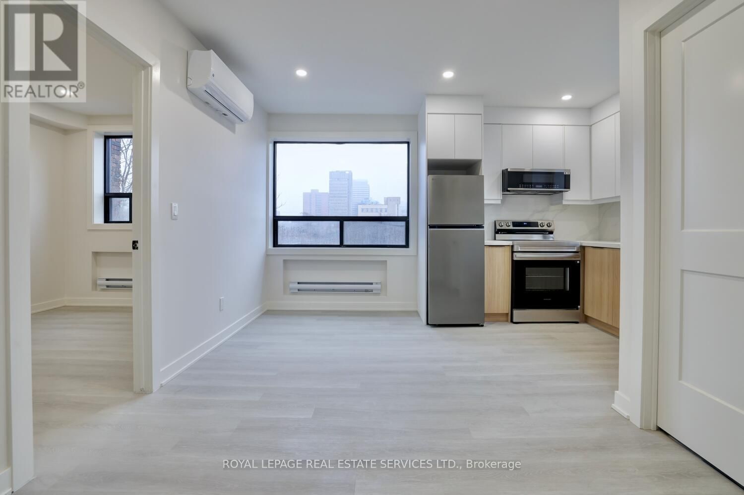 305 - 20 DUKE STREET Image 14