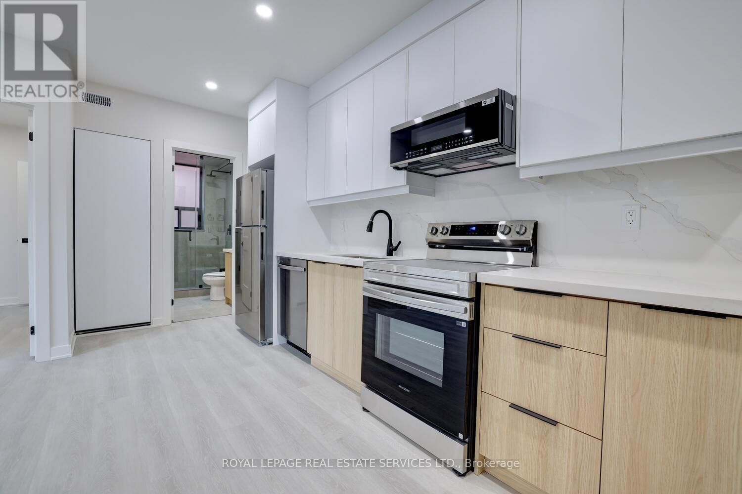 305 - 20 DUKE STREET Image 22