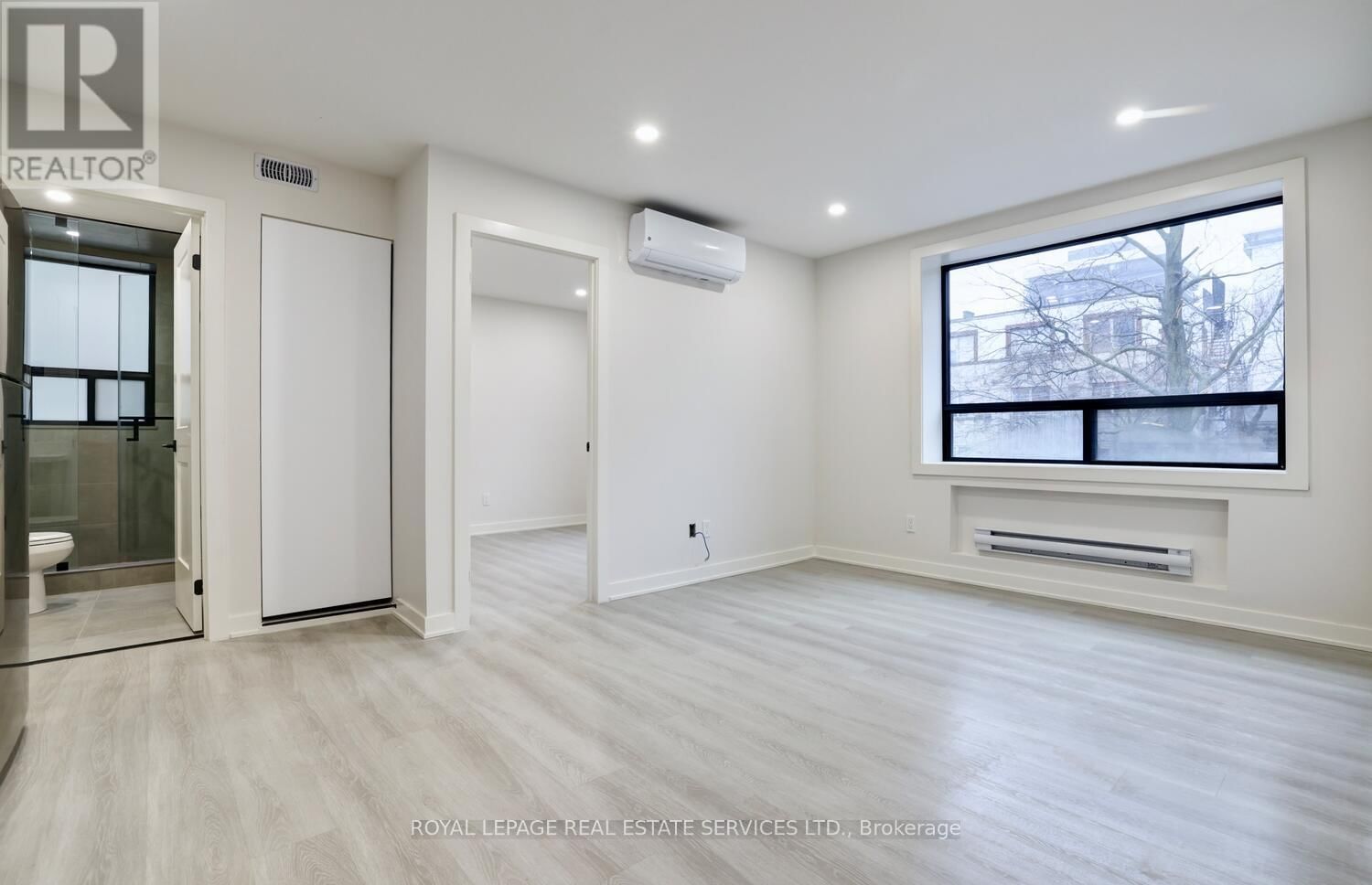 305 - 20 DUKE STREET Image 33