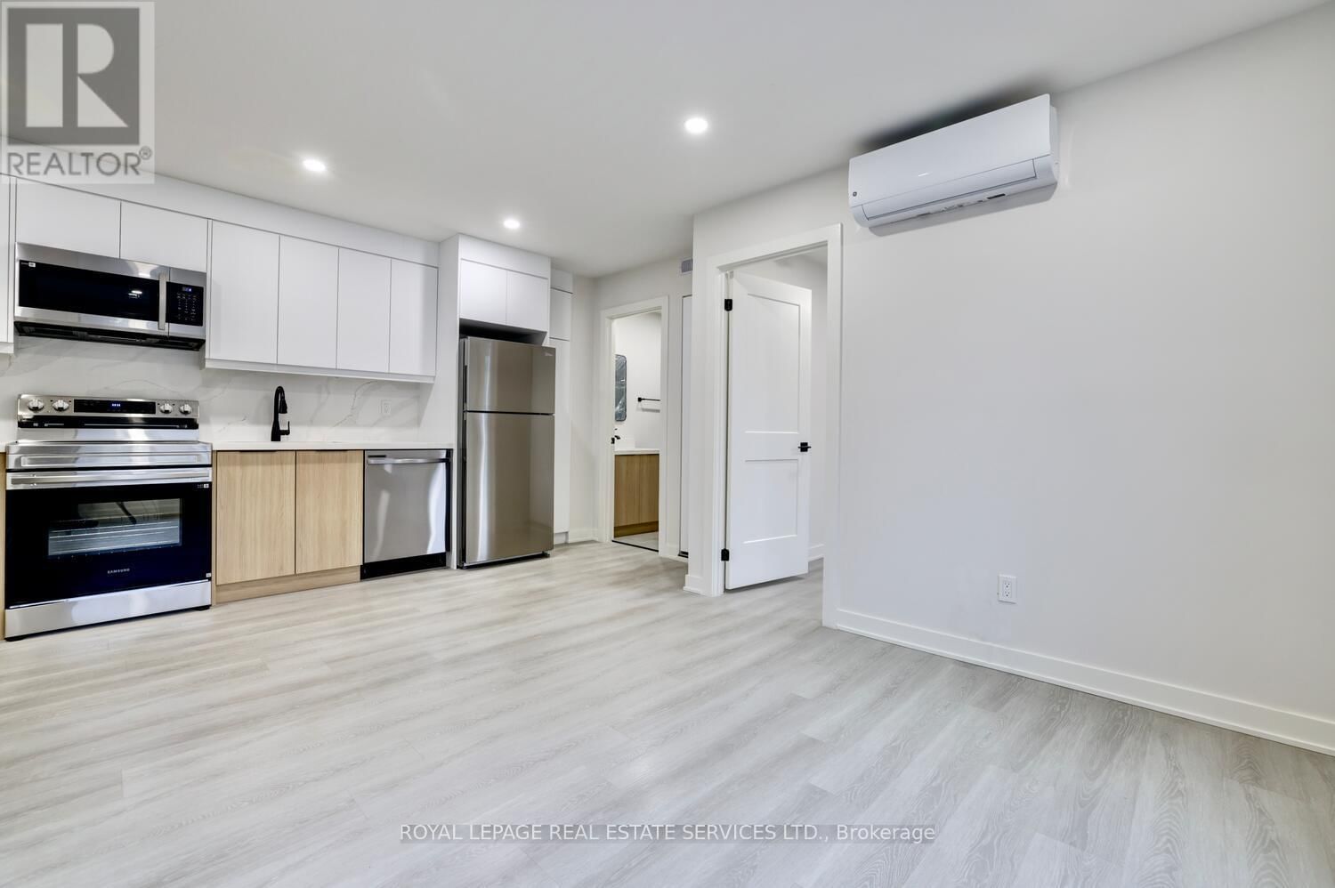 305 - 20 DUKE STREET Image 34