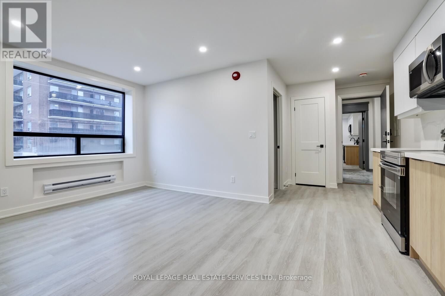 305 - 20 DUKE STREET Image 36