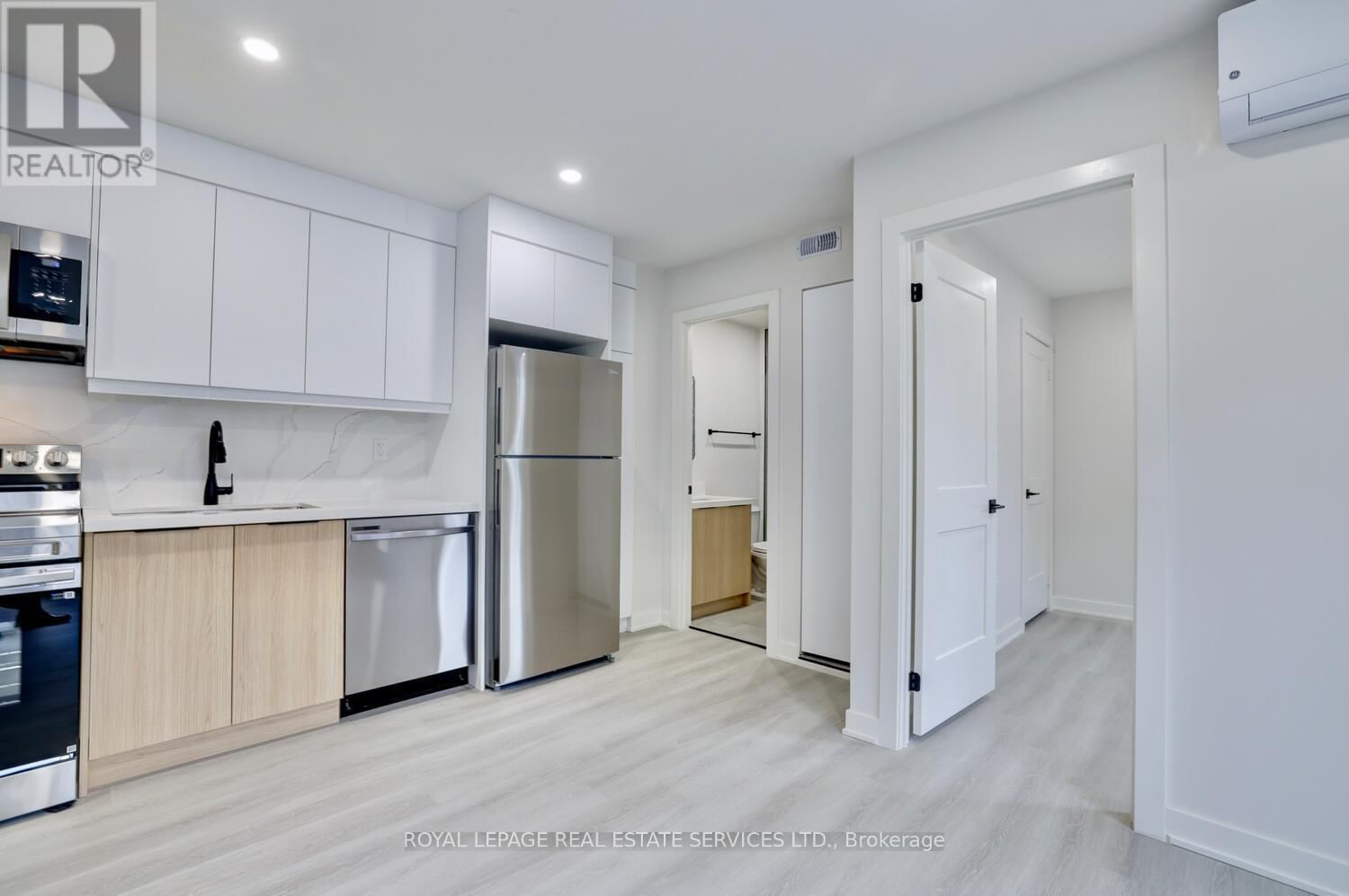 305 - 20 DUKE STREET Image 40