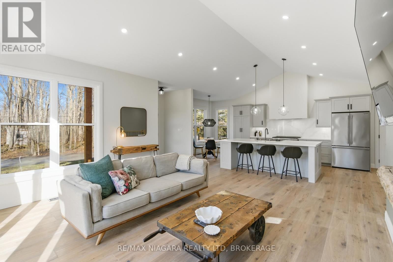 2365 CROSS STREET Image 20