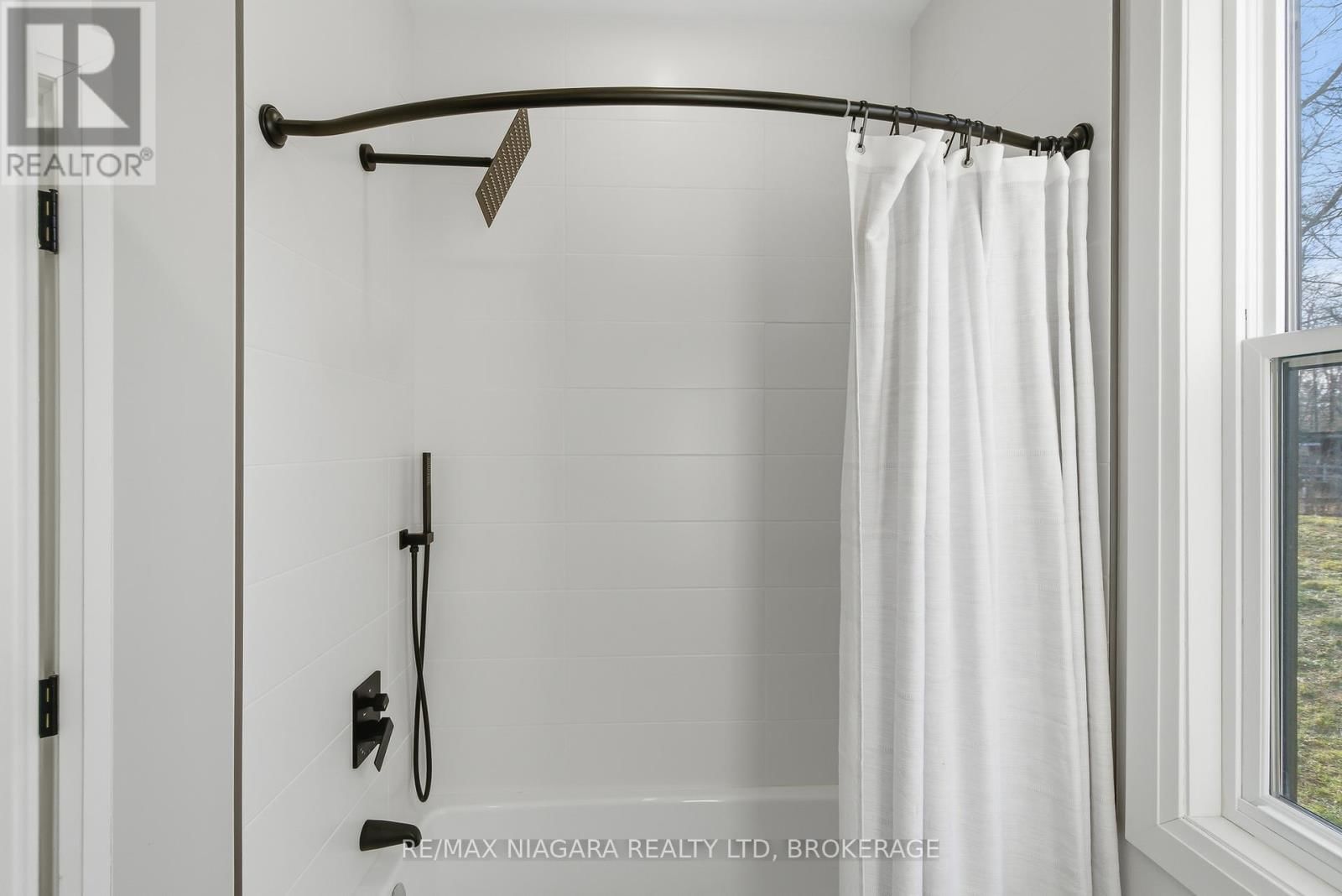 2365 CROSS STREET Image 24