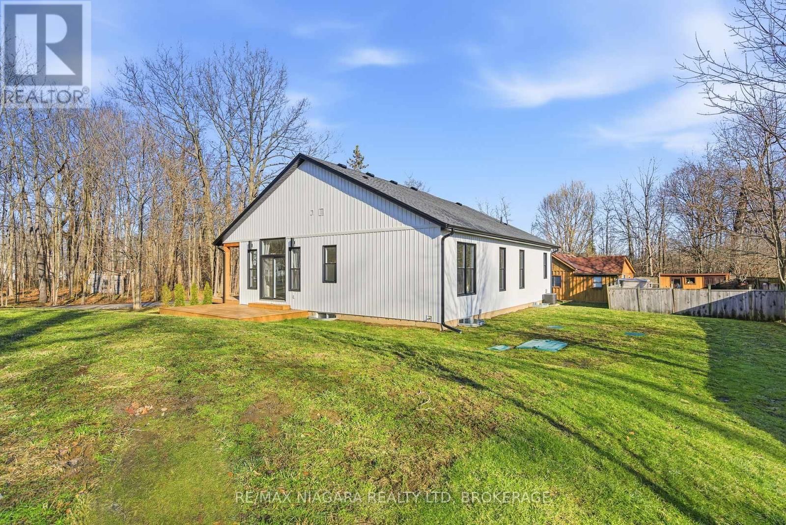 2365 CROSS STREET Image 41