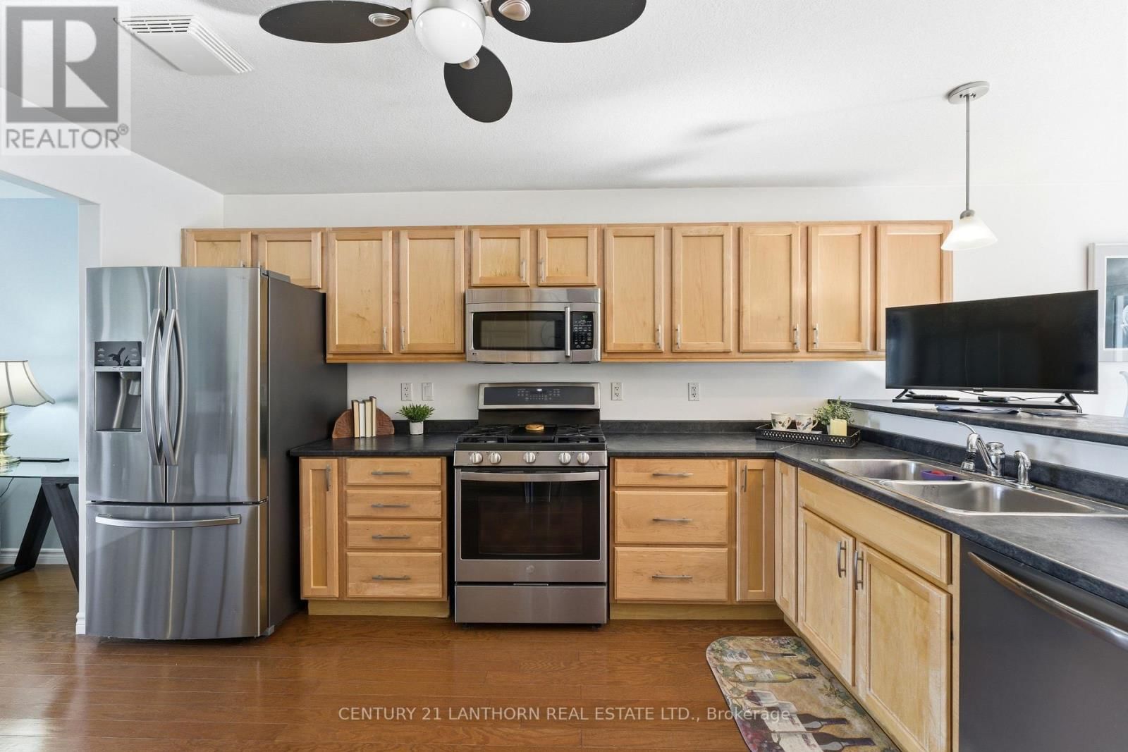 167 NICHOLAS STREET Image 12