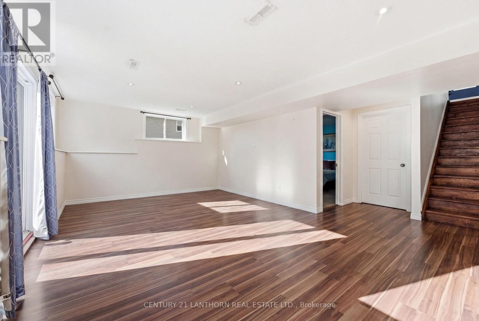 167 NICHOLAS STREET Image 23