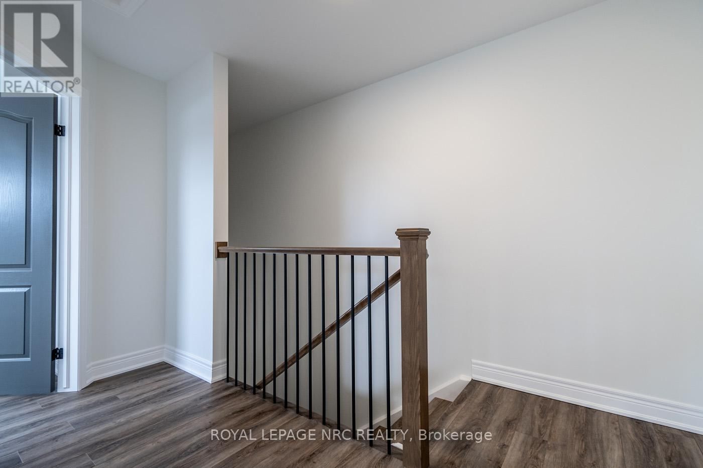 17 - 121A MOFFATT STREET Image 11