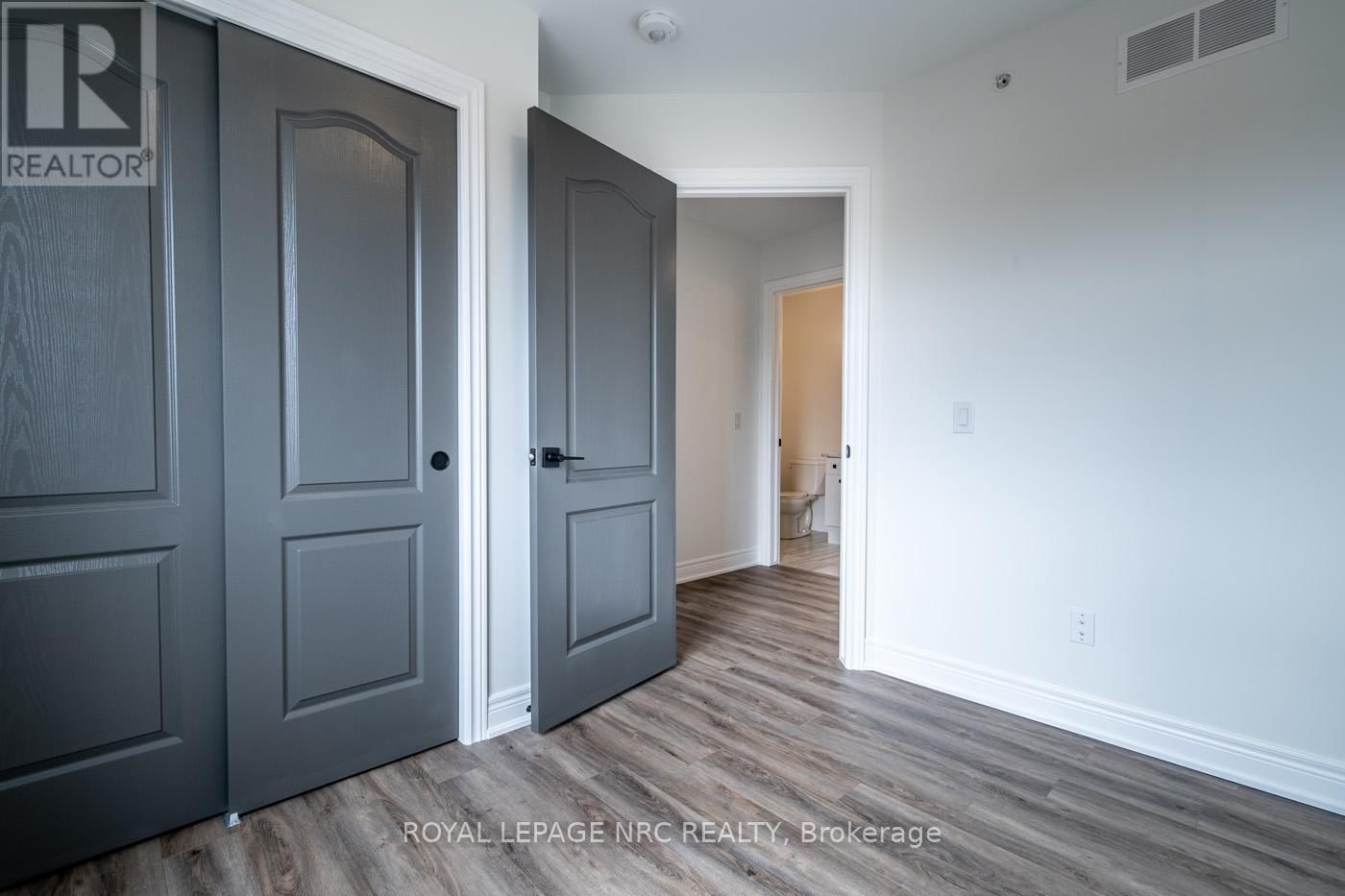 17 - 121A MOFFATT STREET Image 17