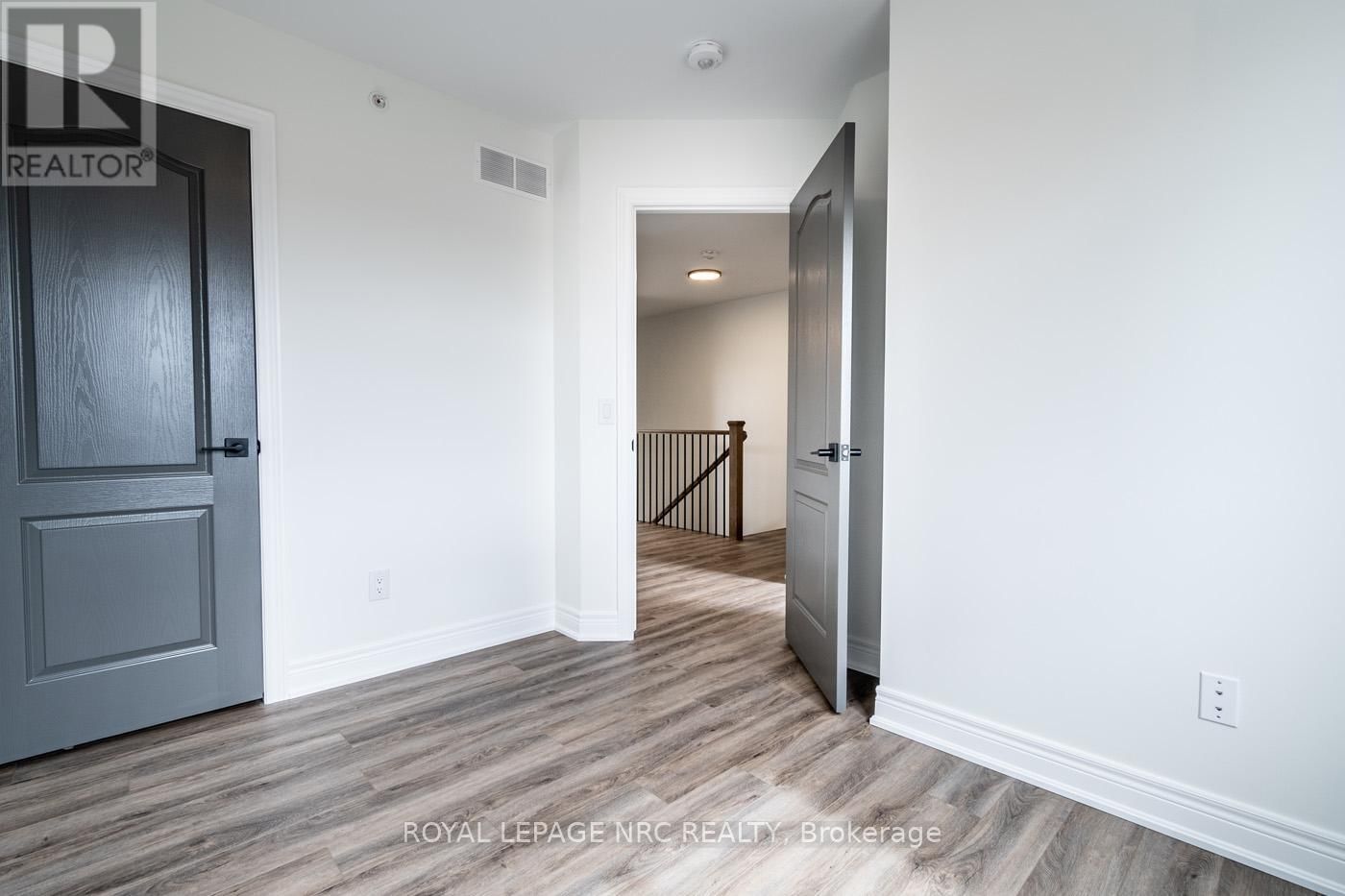 17 - 121A MOFFATT STREET Image 19