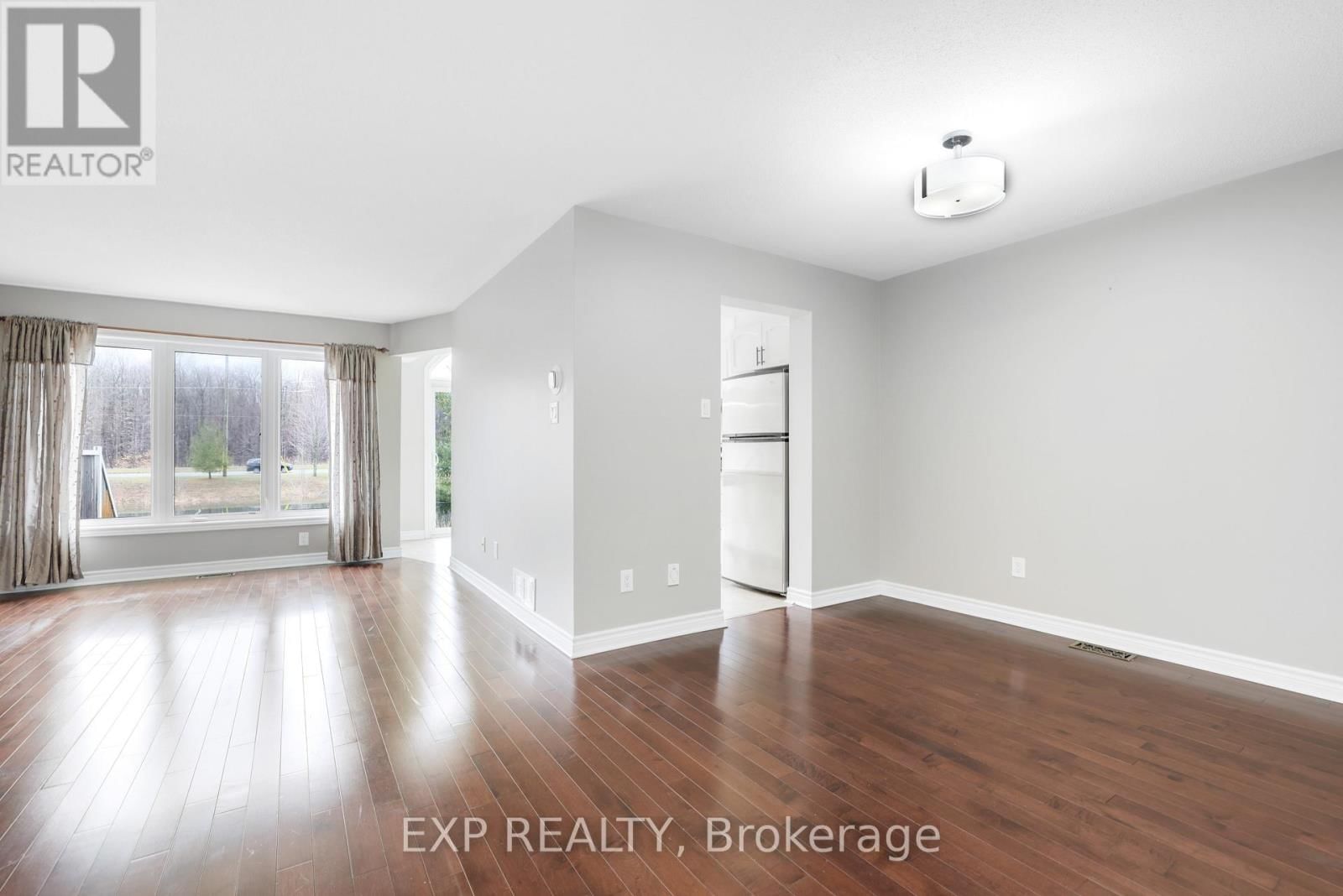 352 FORESTBROOK STREET Image 7