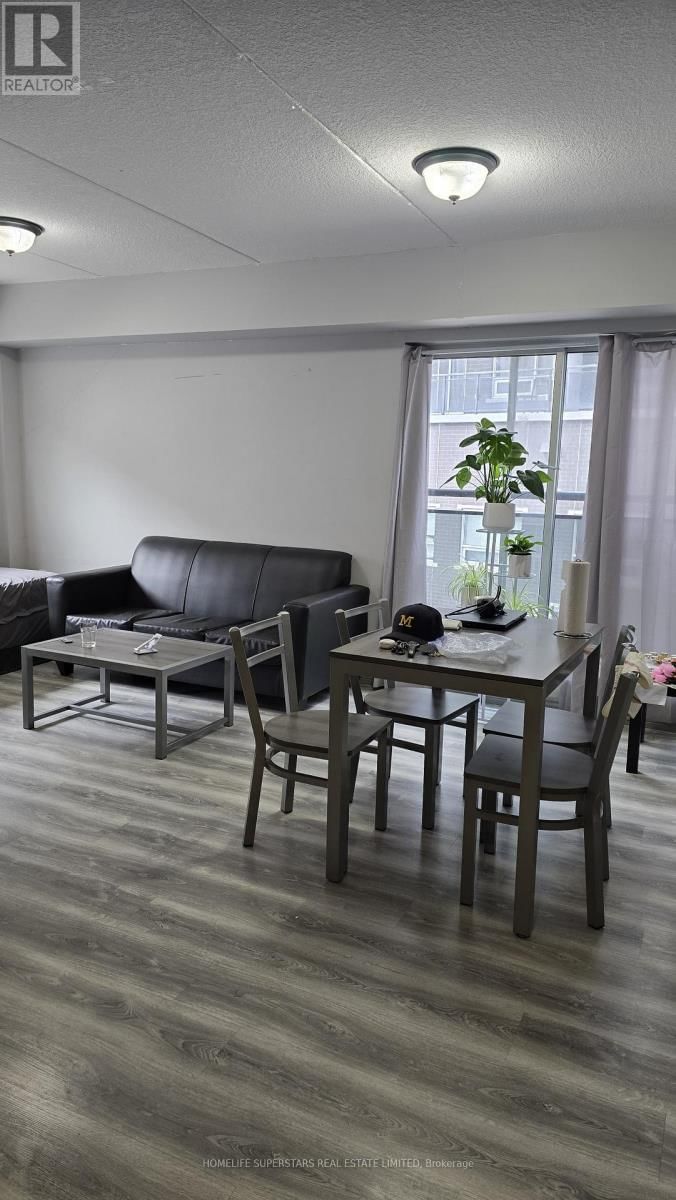 H 207 - 275 LARCH STREET Image 7