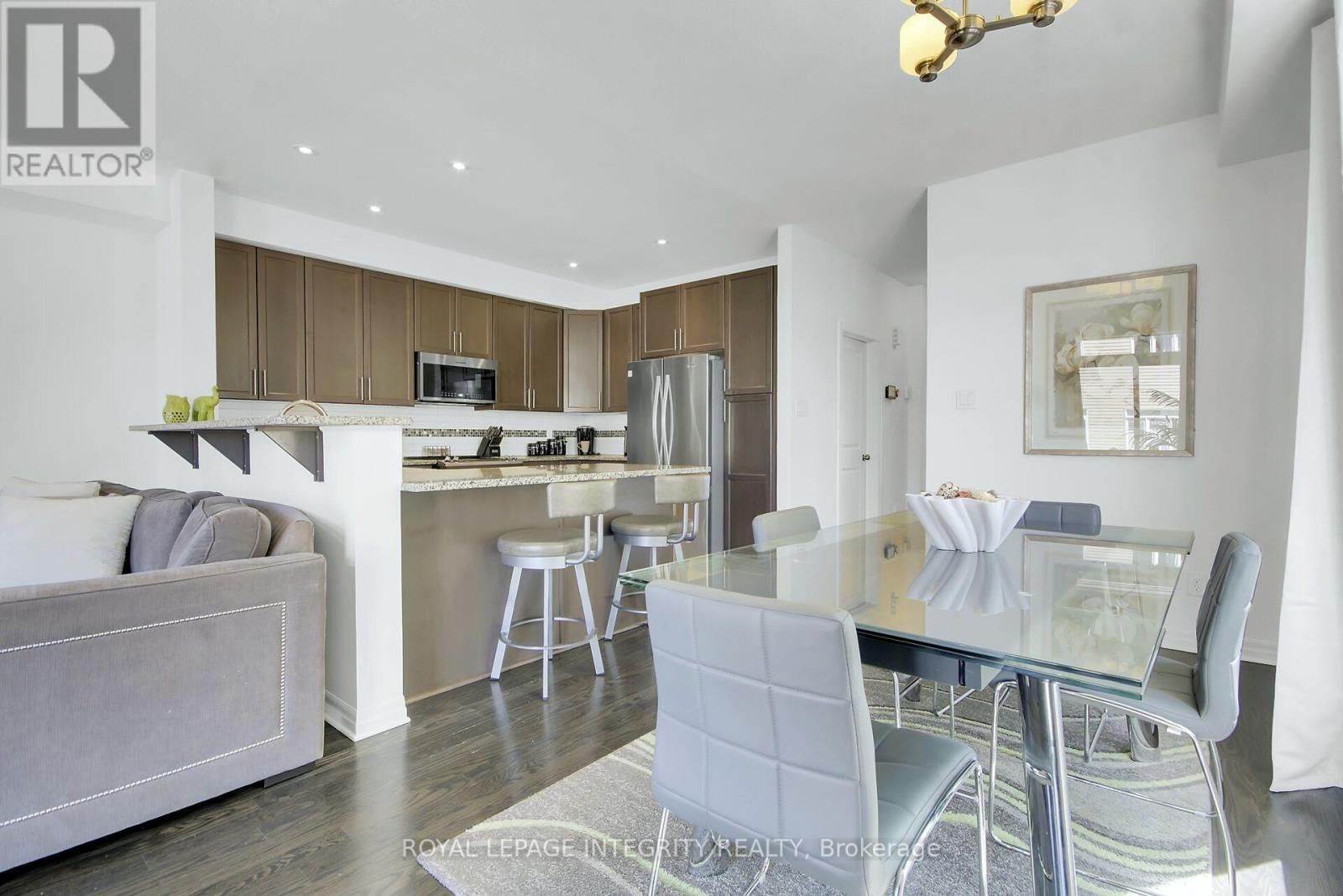 310 BROADRIDGE CRESCENT Image 15