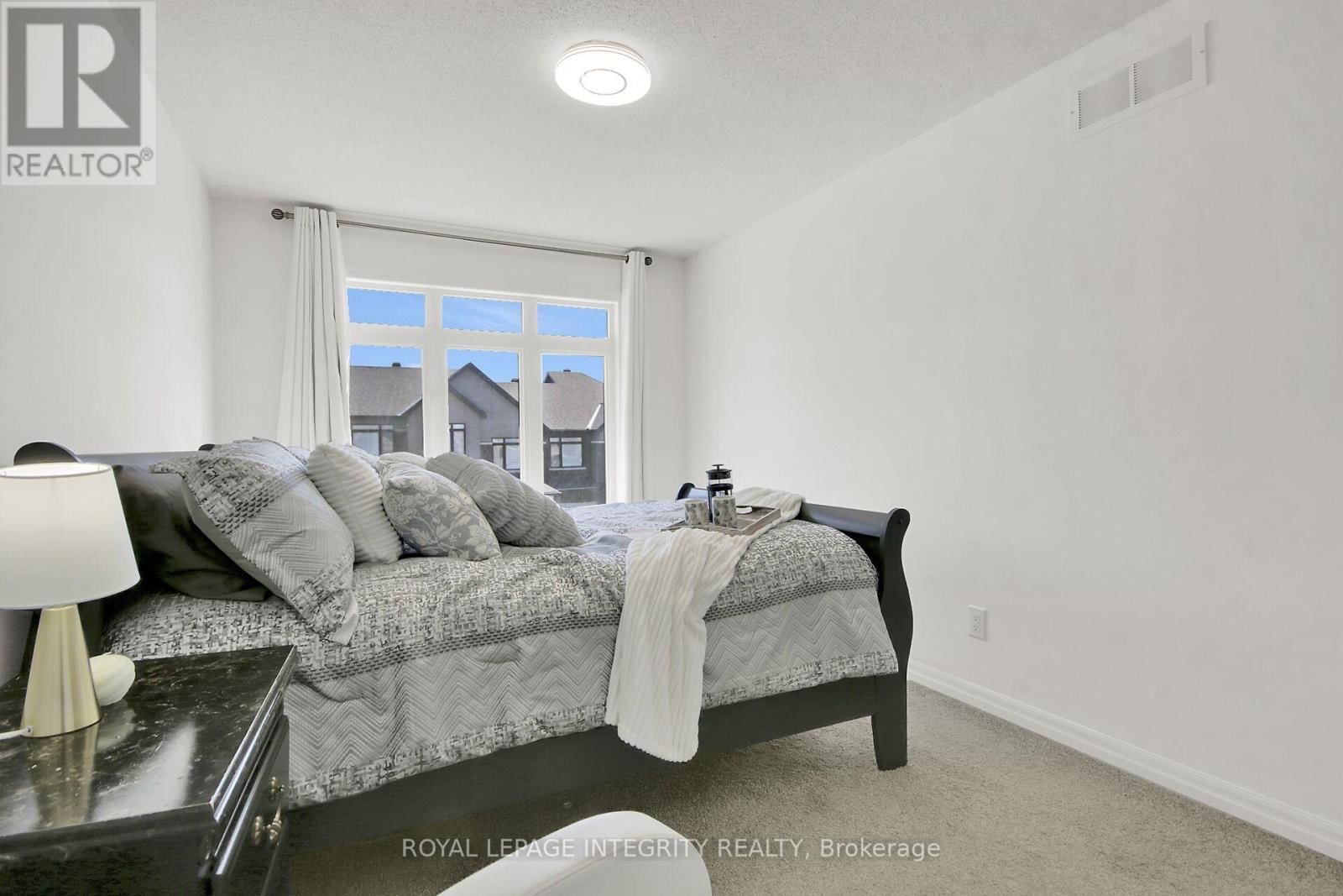 310 BROADRIDGE CRESCENT Image 20