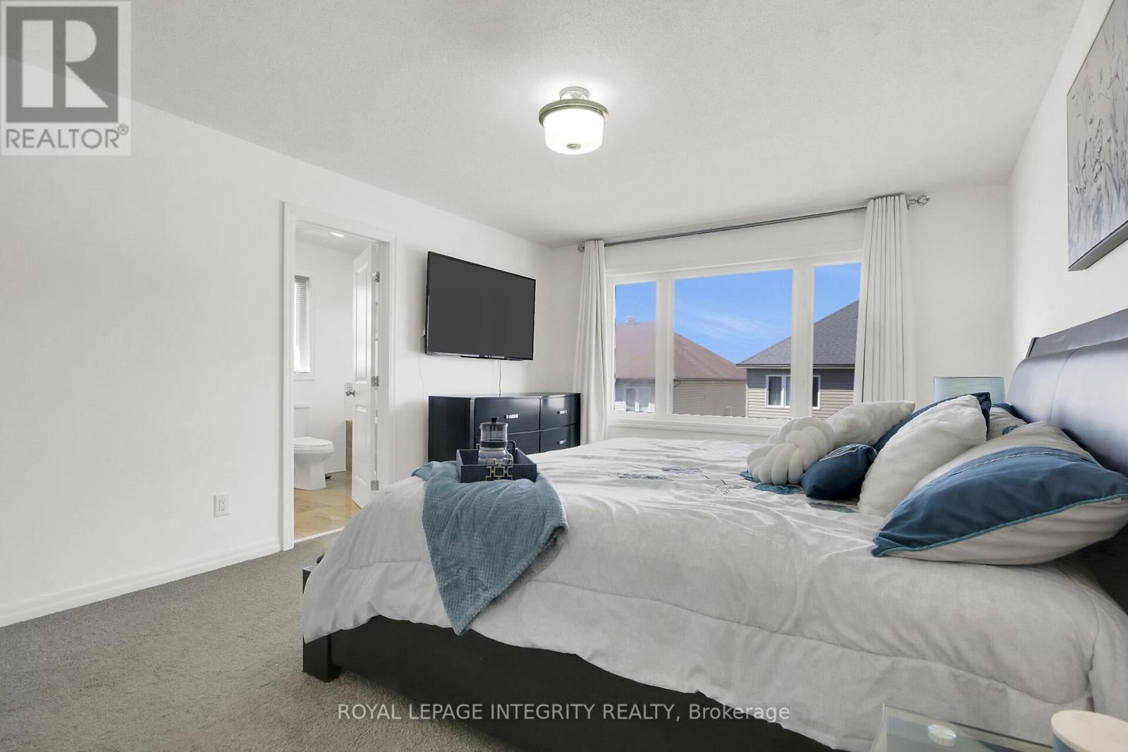 310 BROADRIDGE CRESCENT Image 27