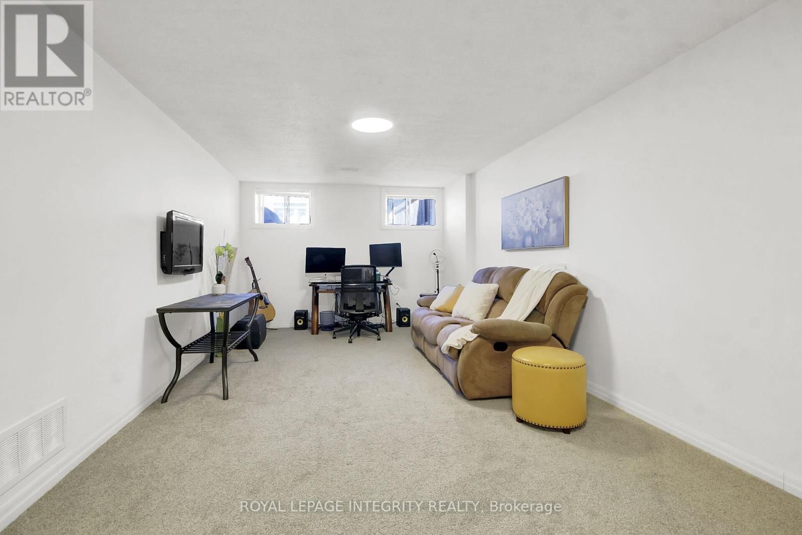 310 BROADRIDGE CRESCENT Image 36