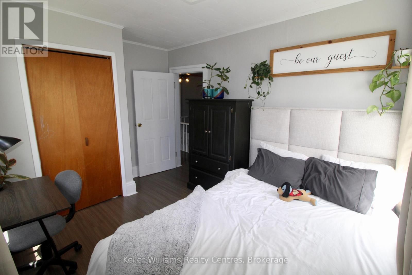 714 QUEEN STREET Image 19