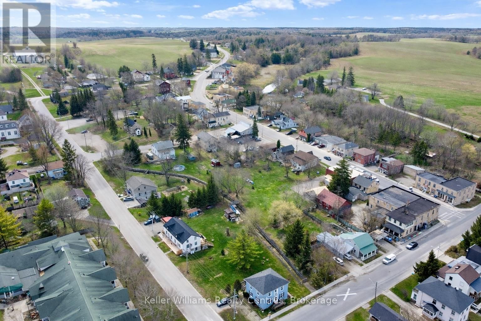 714 QUEEN STREET Image 35