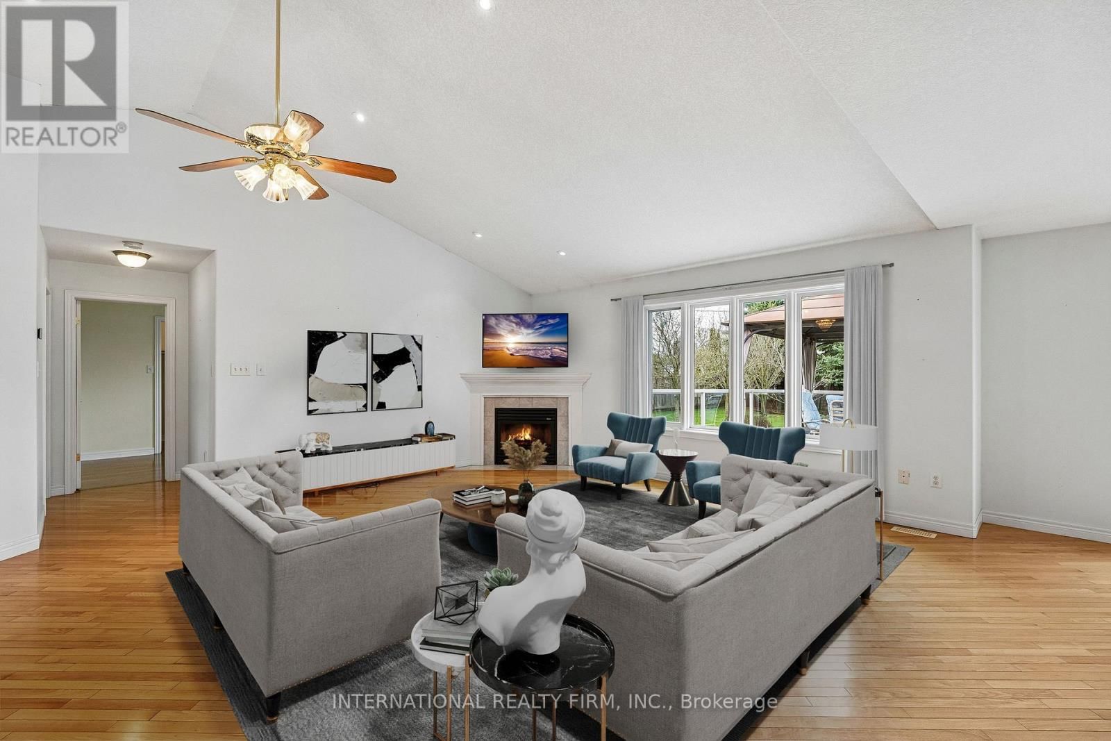 18 SEA BREEZE DRIVE Image 10