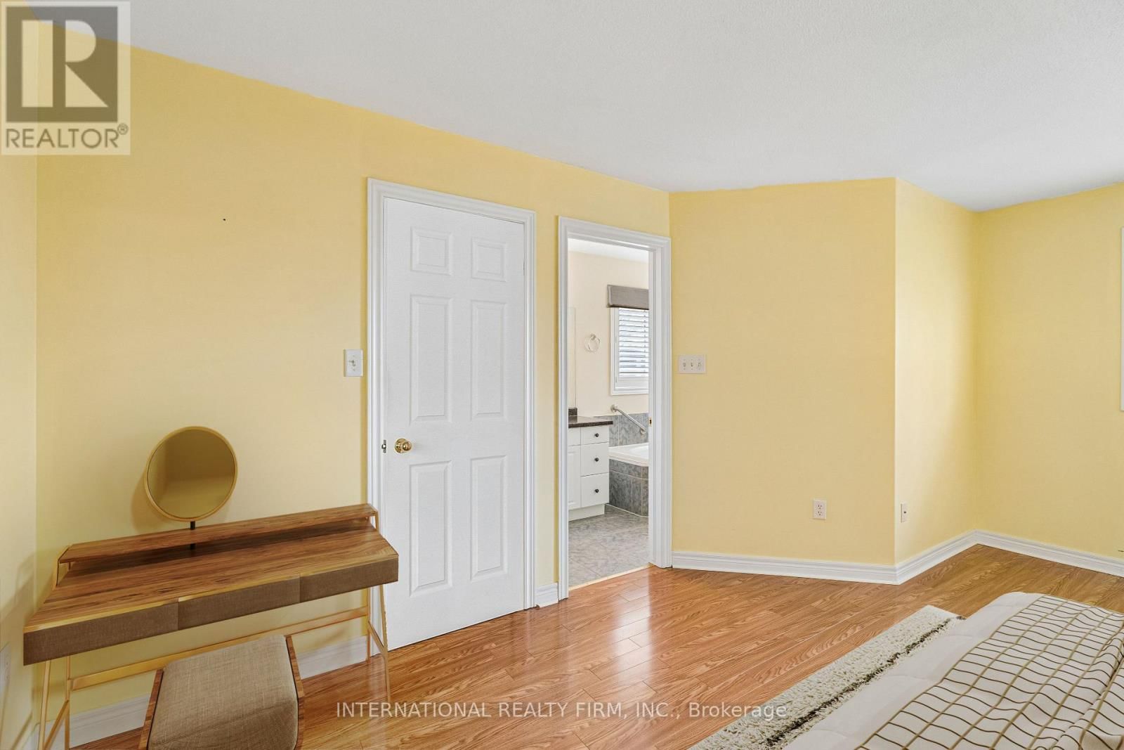 18 SEA BREEZE DRIVE Image 23