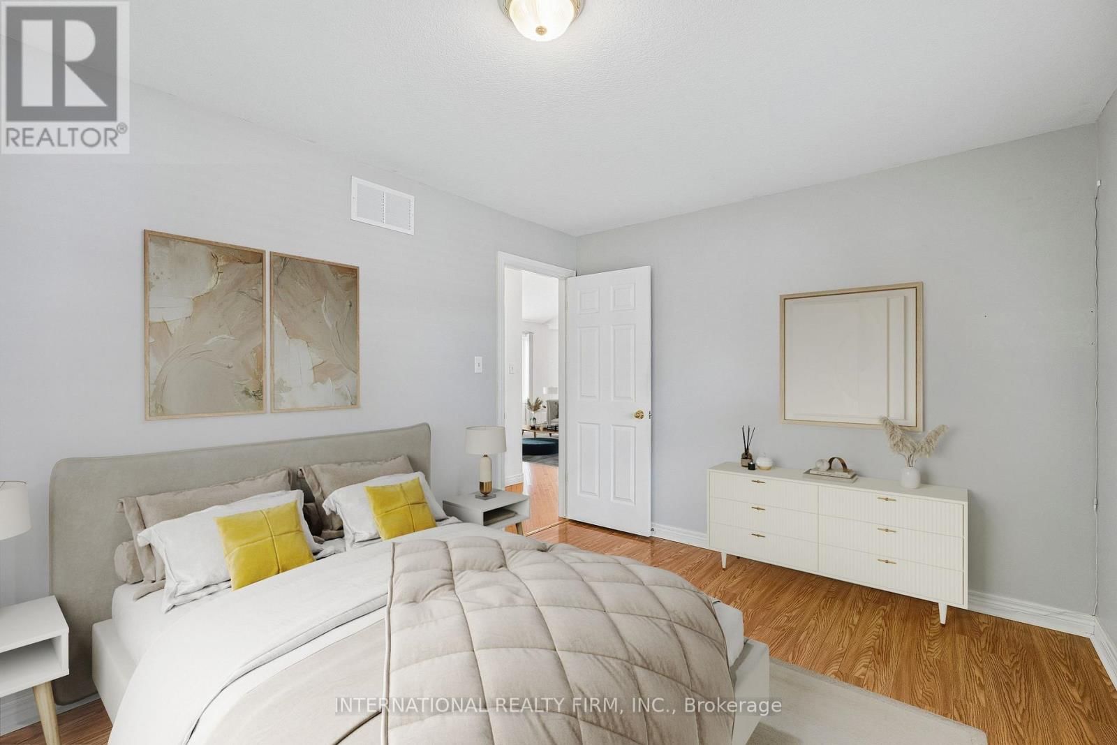 18 SEA BREEZE DRIVE Image 26