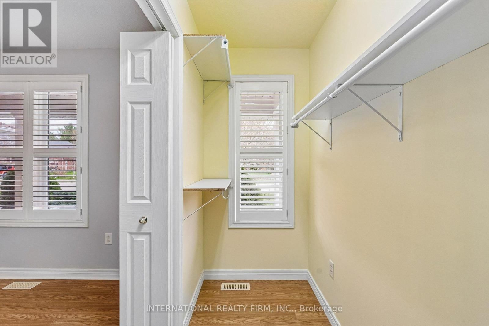 18 SEA BREEZE DRIVE Image 30