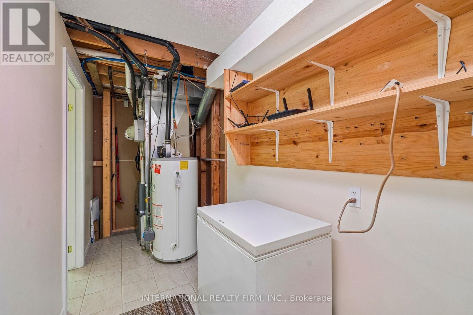 18 SEA BREEZE DRIVE Image 43